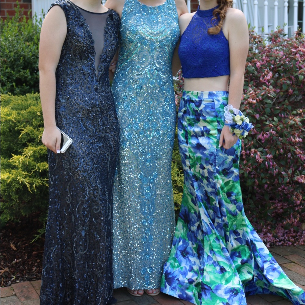 PROM DRESS - Picture 6 of 6